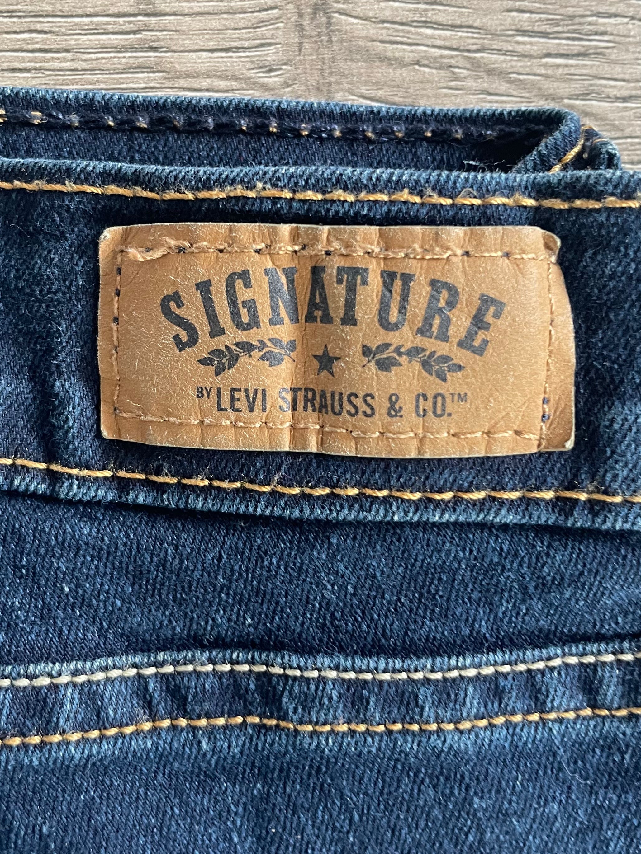 Vintage Levi's Curvy Bootcut, Dark Blue, W34, L30