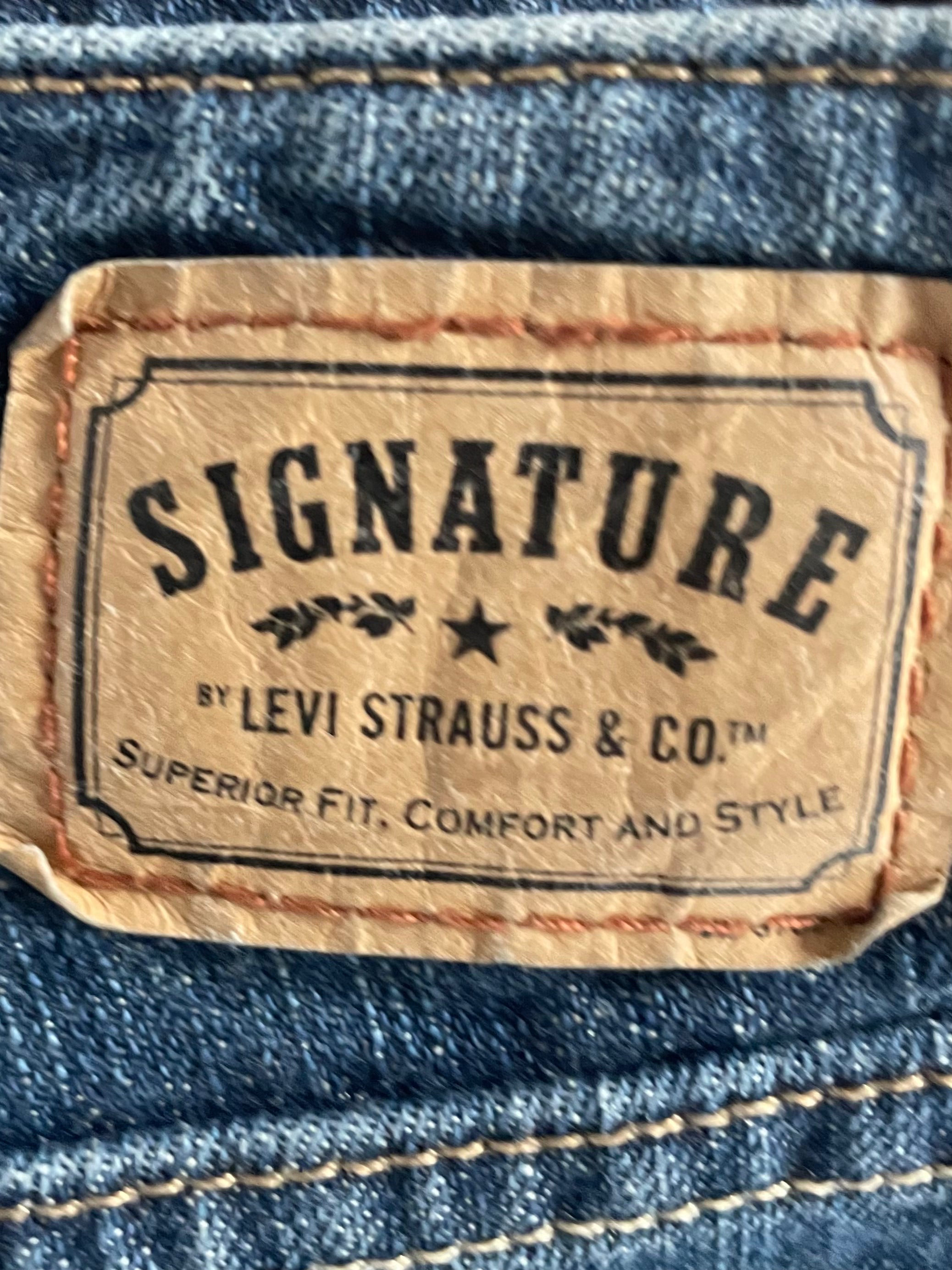 Vintage Levi's Low Rise Bootcut, Blue, W32, L31