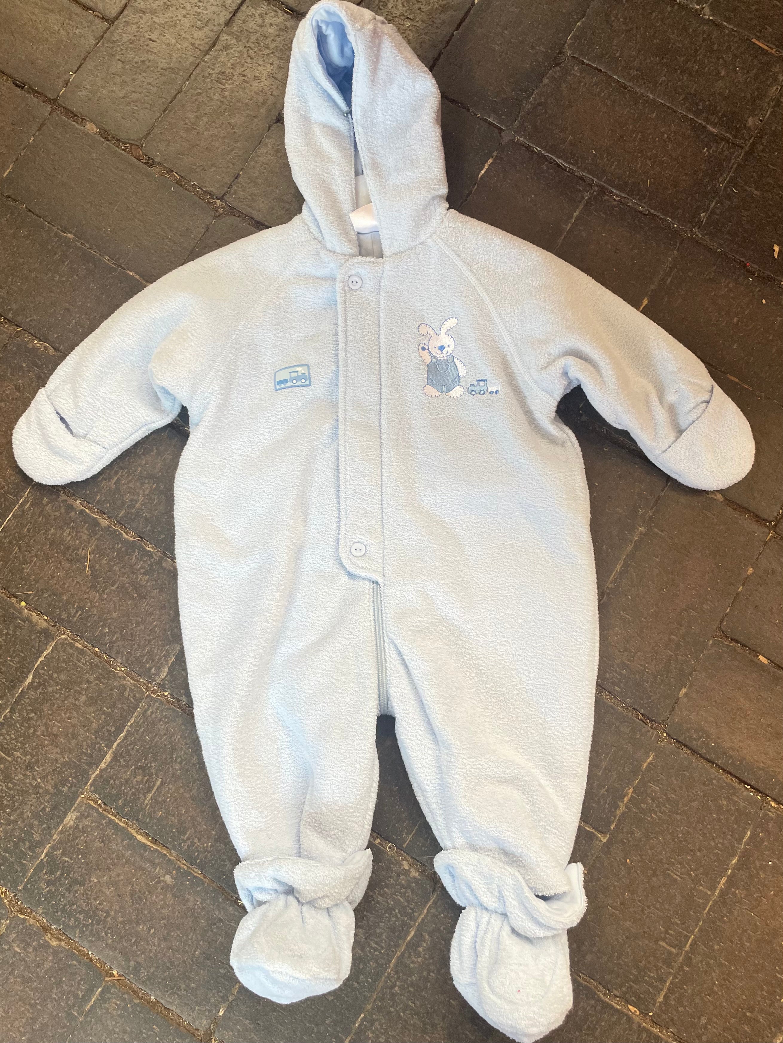 Padded sleepsuit with hood (6-9 mths)