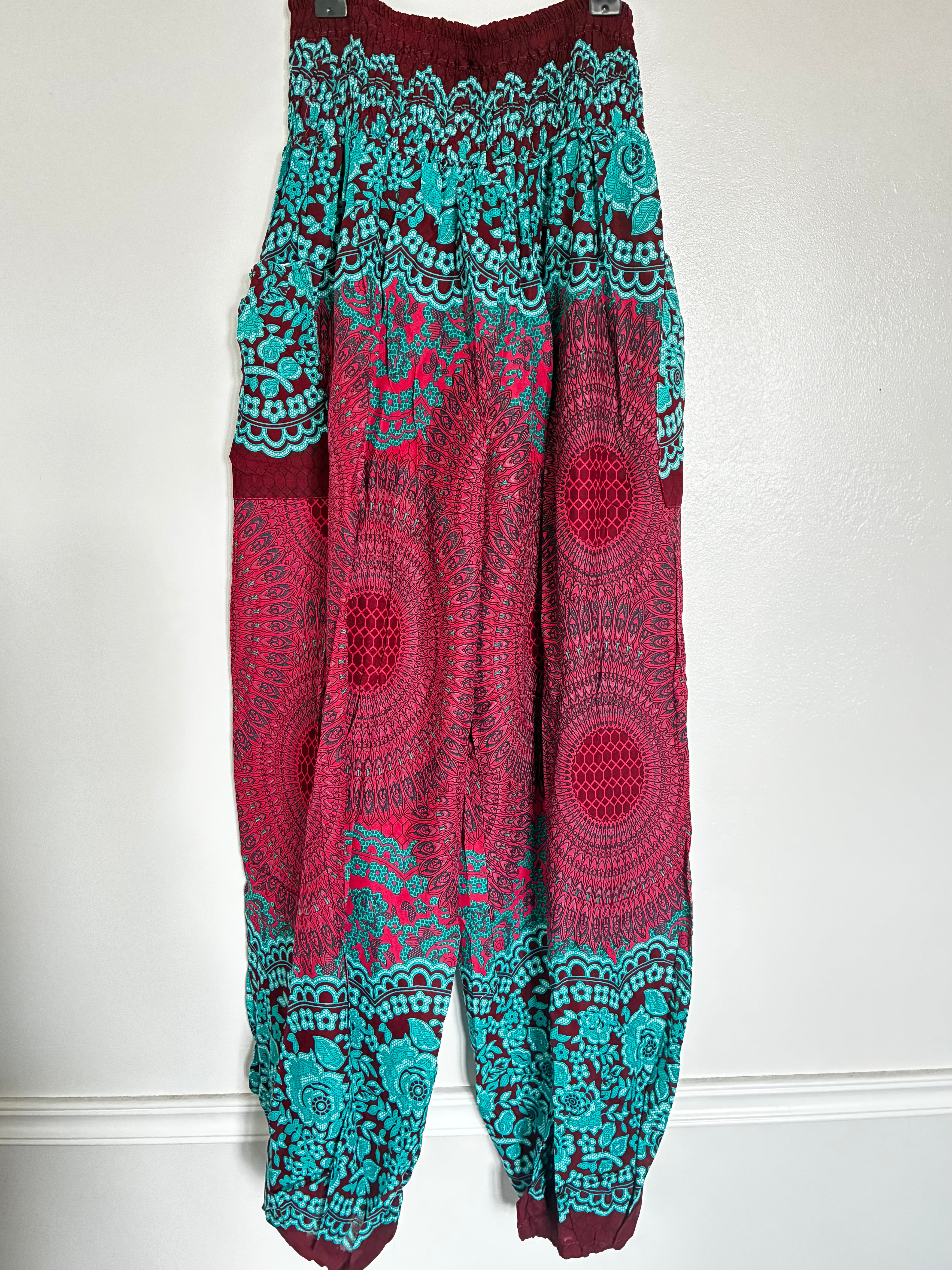 Red/Turquoise Mandala Harems