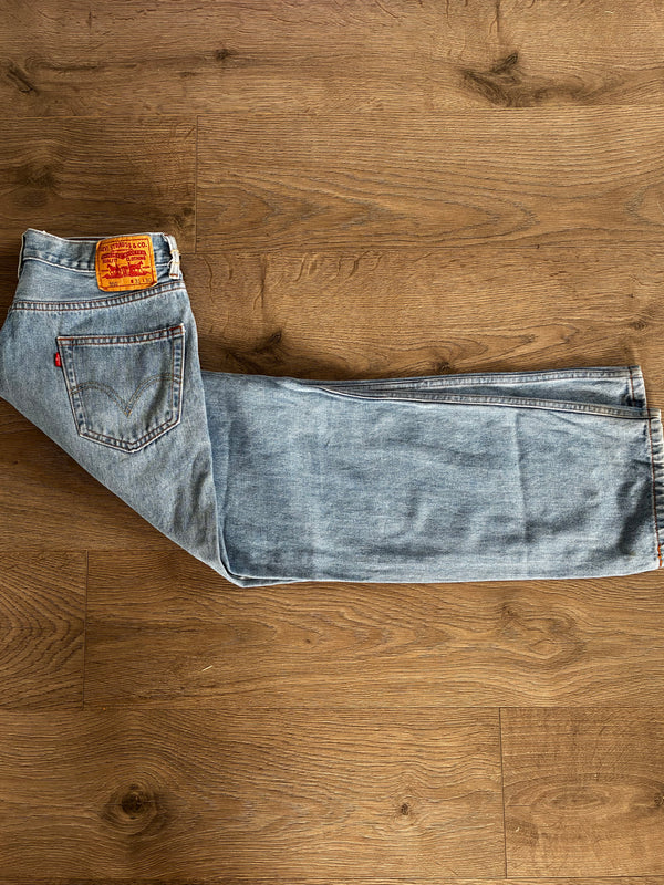 Vintage Levi's 550, Light Blue, Label - W31, L30 Actual Size - W33, L30