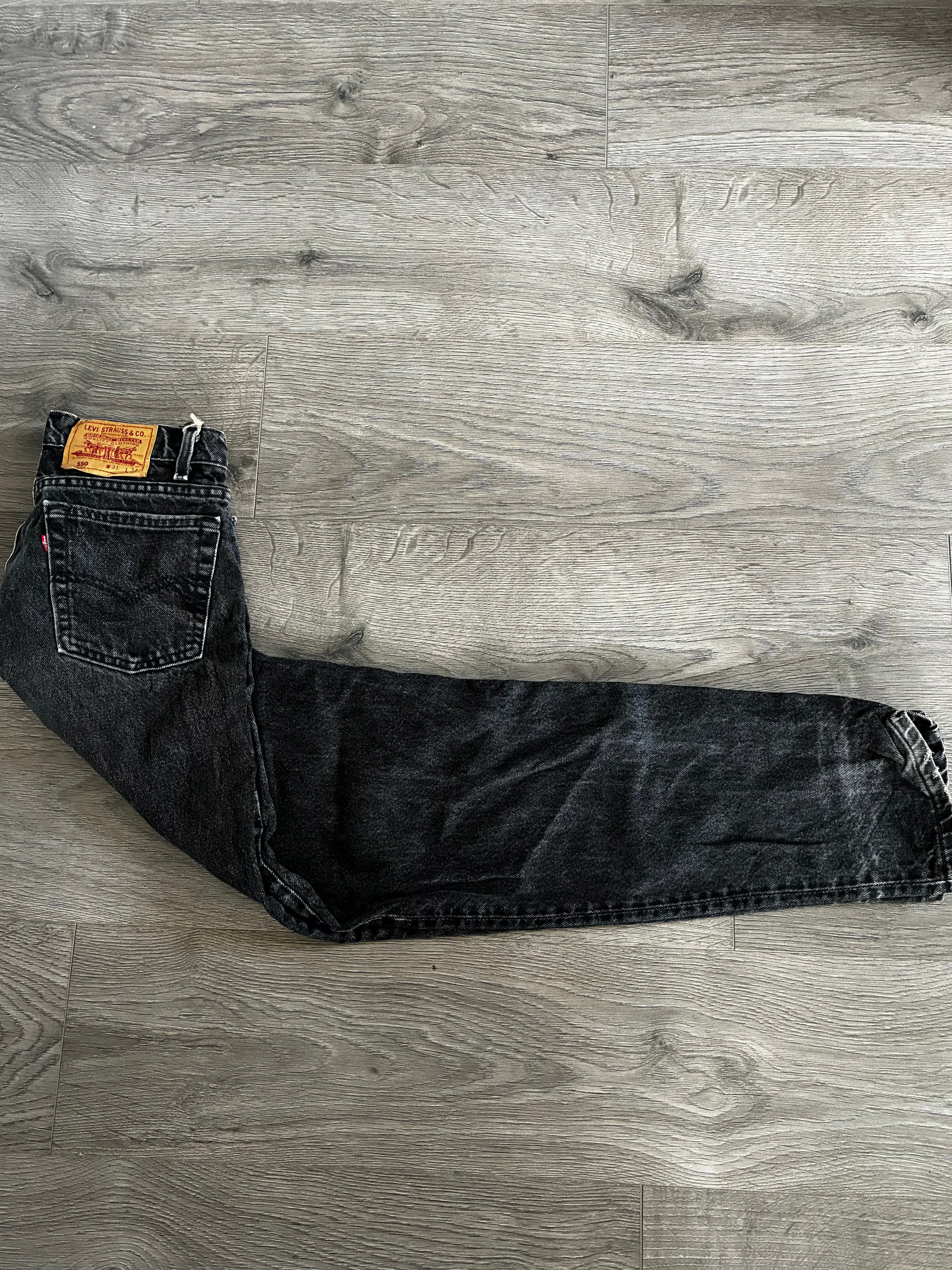 Vintage Levi's 550, Black, Label - W31, L34 Actual Size - W31, L33