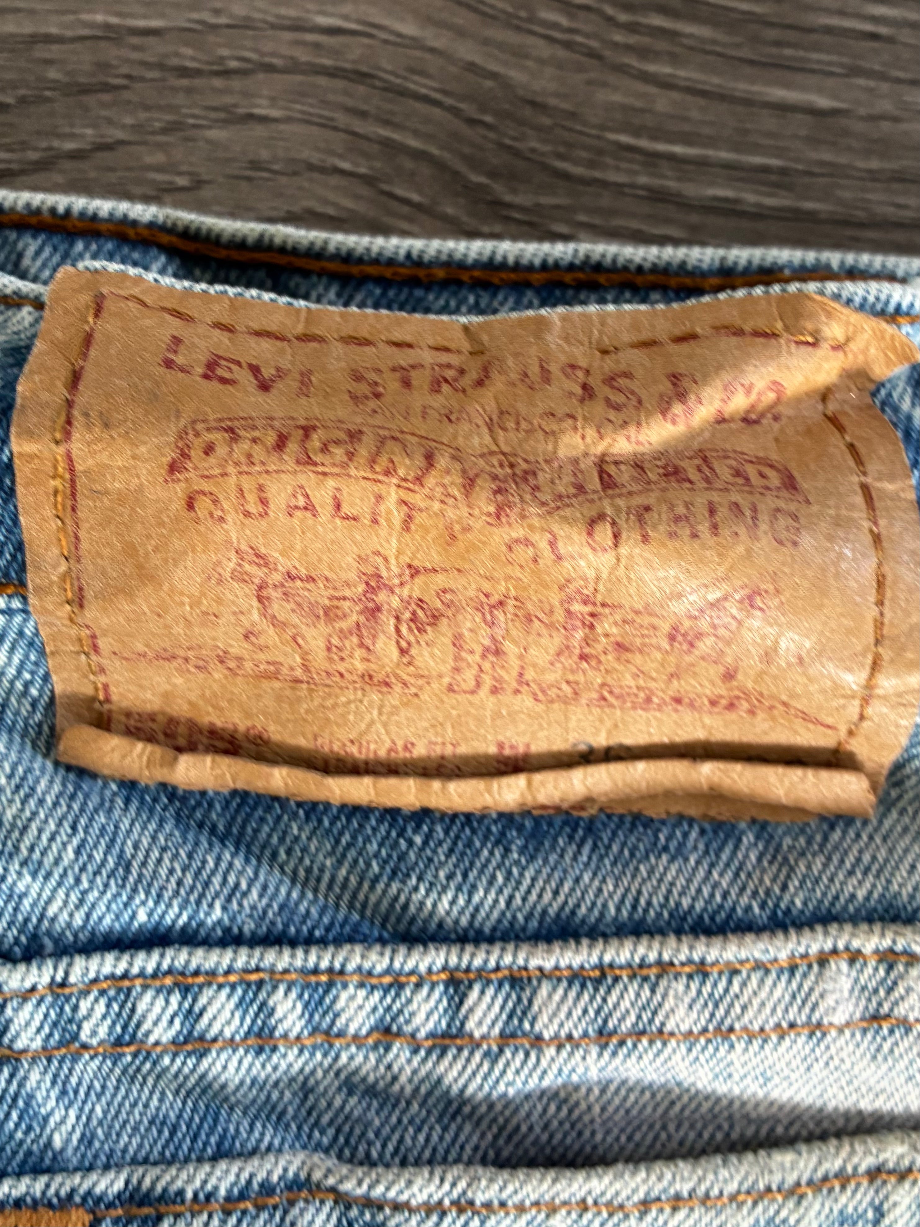 Vintage Levi's 505, Faded, Label - W36, L30, Actual Size - W36, L31.5