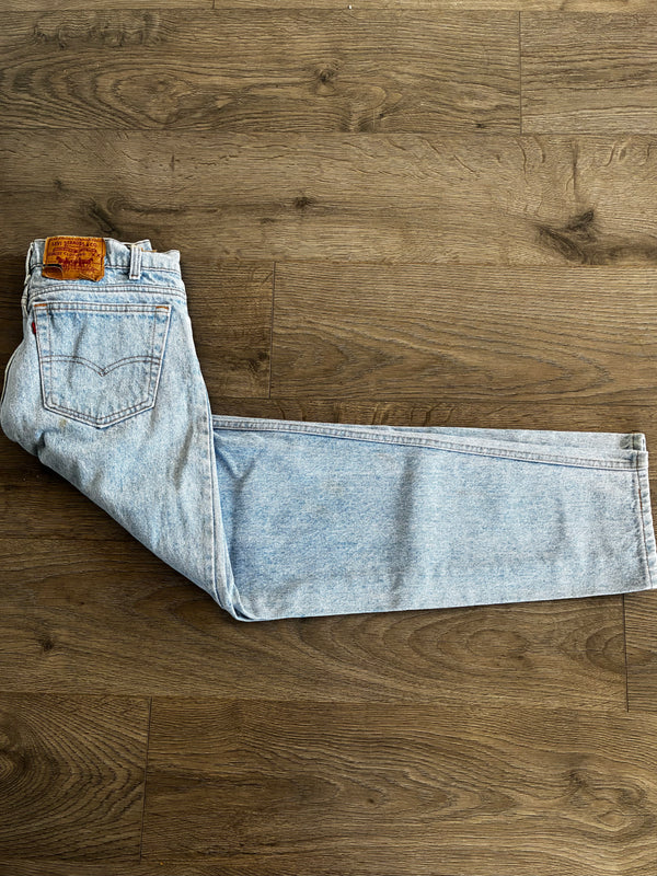 Vintage Levi's 550, Light Blue, Label - W34, L32 Actual Size - W32, L32