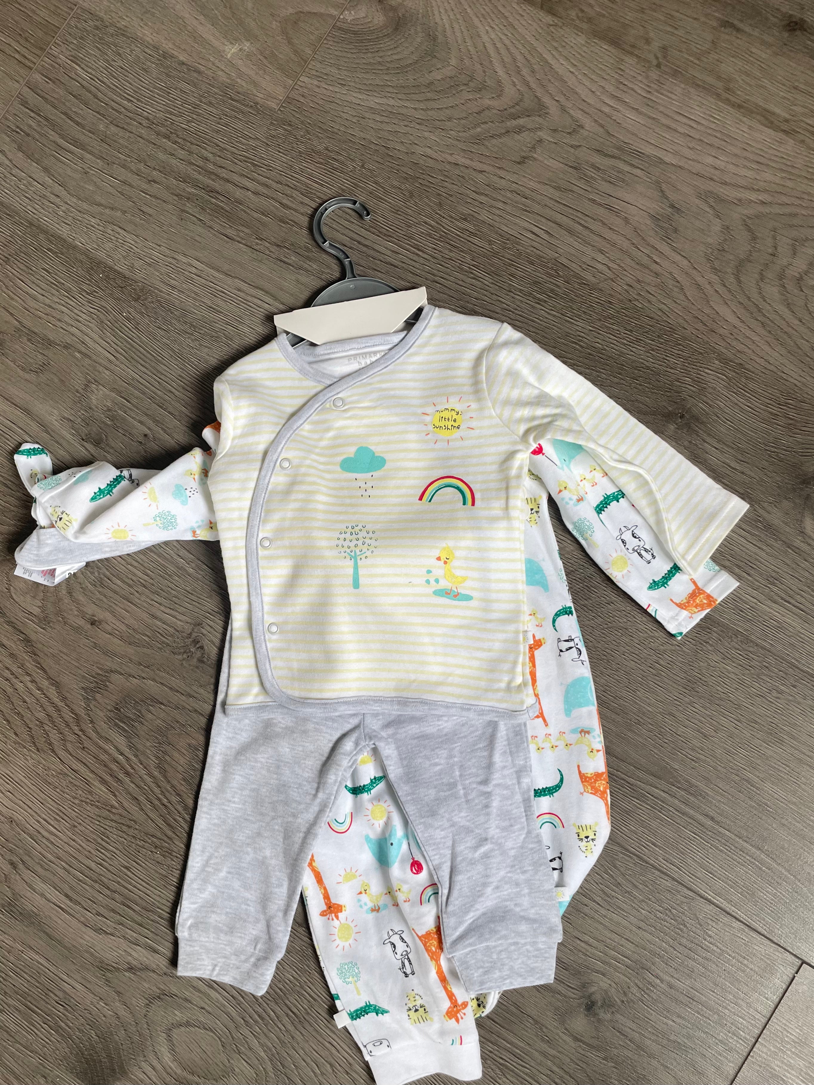 6 Piece Romper Set (3-6mths)