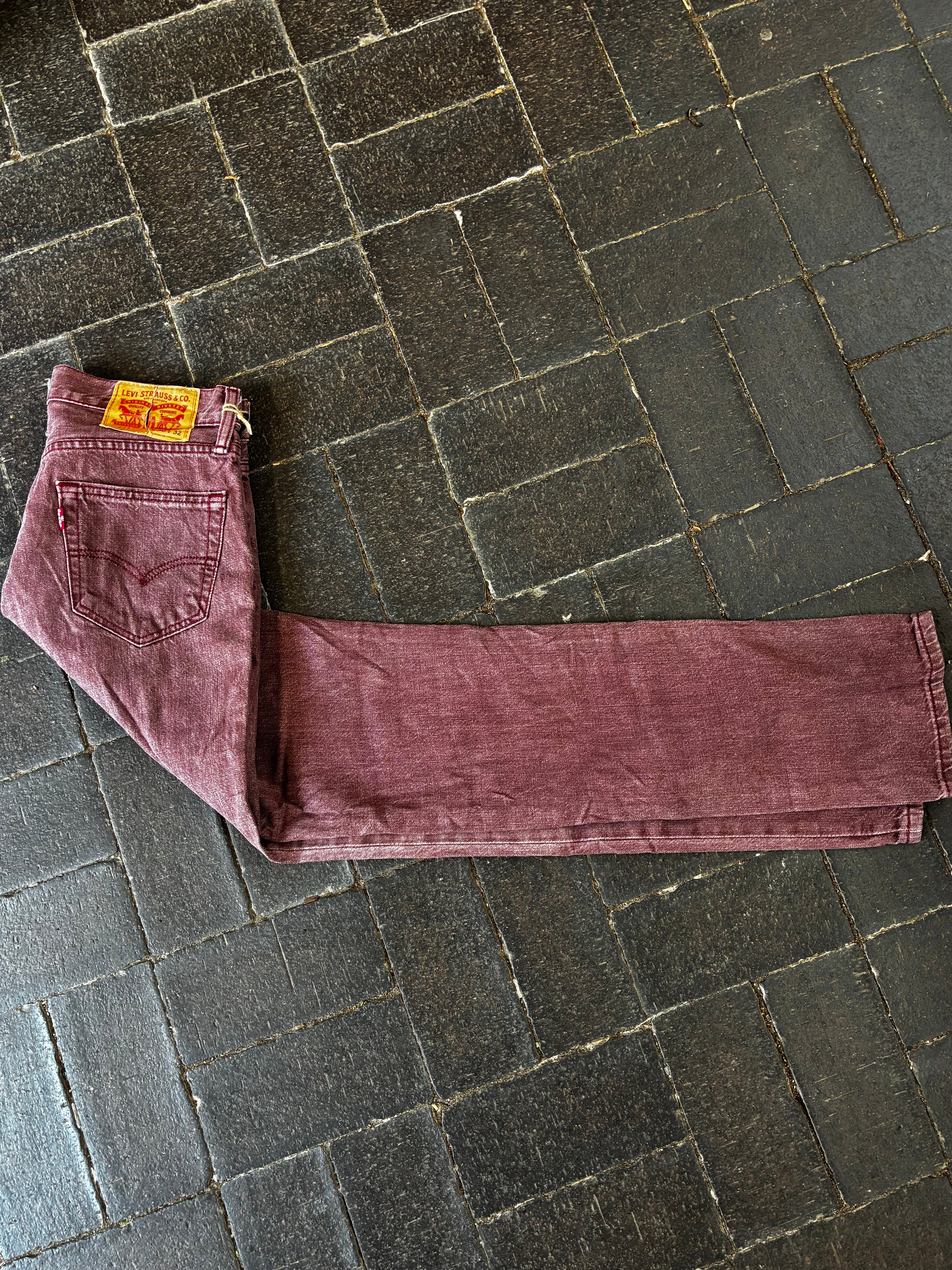 Vintage Levi's 511, Faded Burgundy, Label - W30, L32, Actual Size - W32, L33