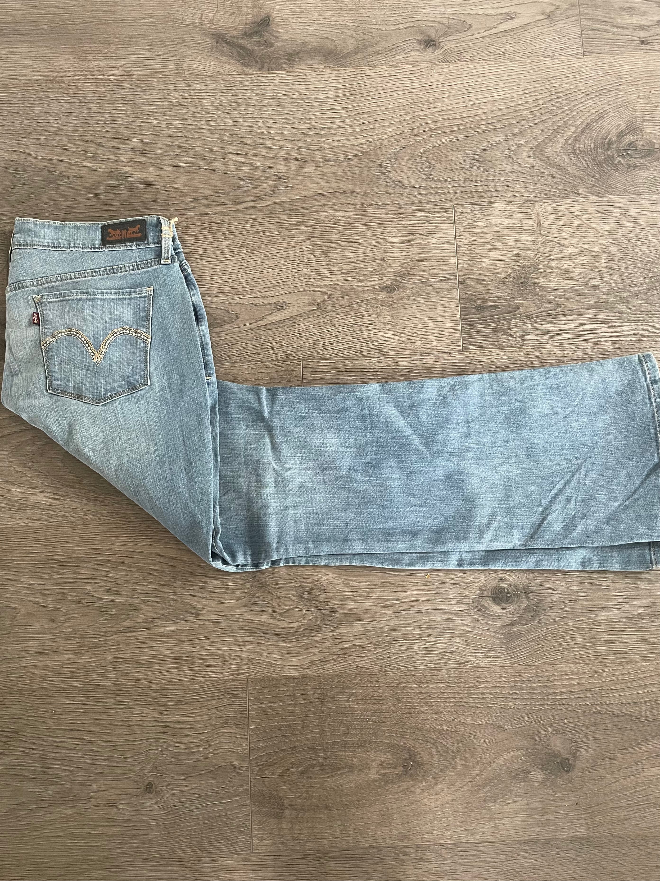 Vintage Levi's 515 Bootcut, Light Blue, W32, L30.5
