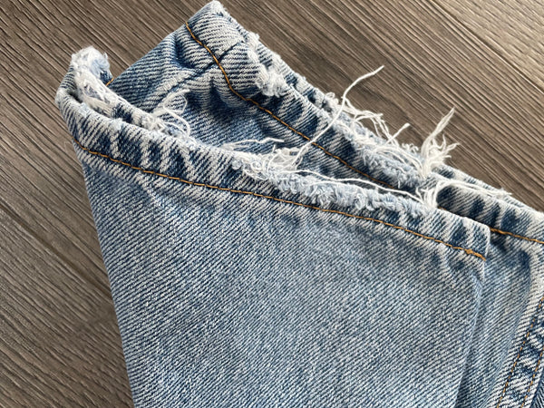 Vintage Levi's 560, Light Blue, Label - W34, L34, Actual Size - W34, L32