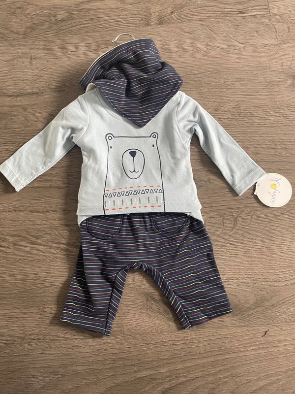 Trousers, top and bib (0-3mths)