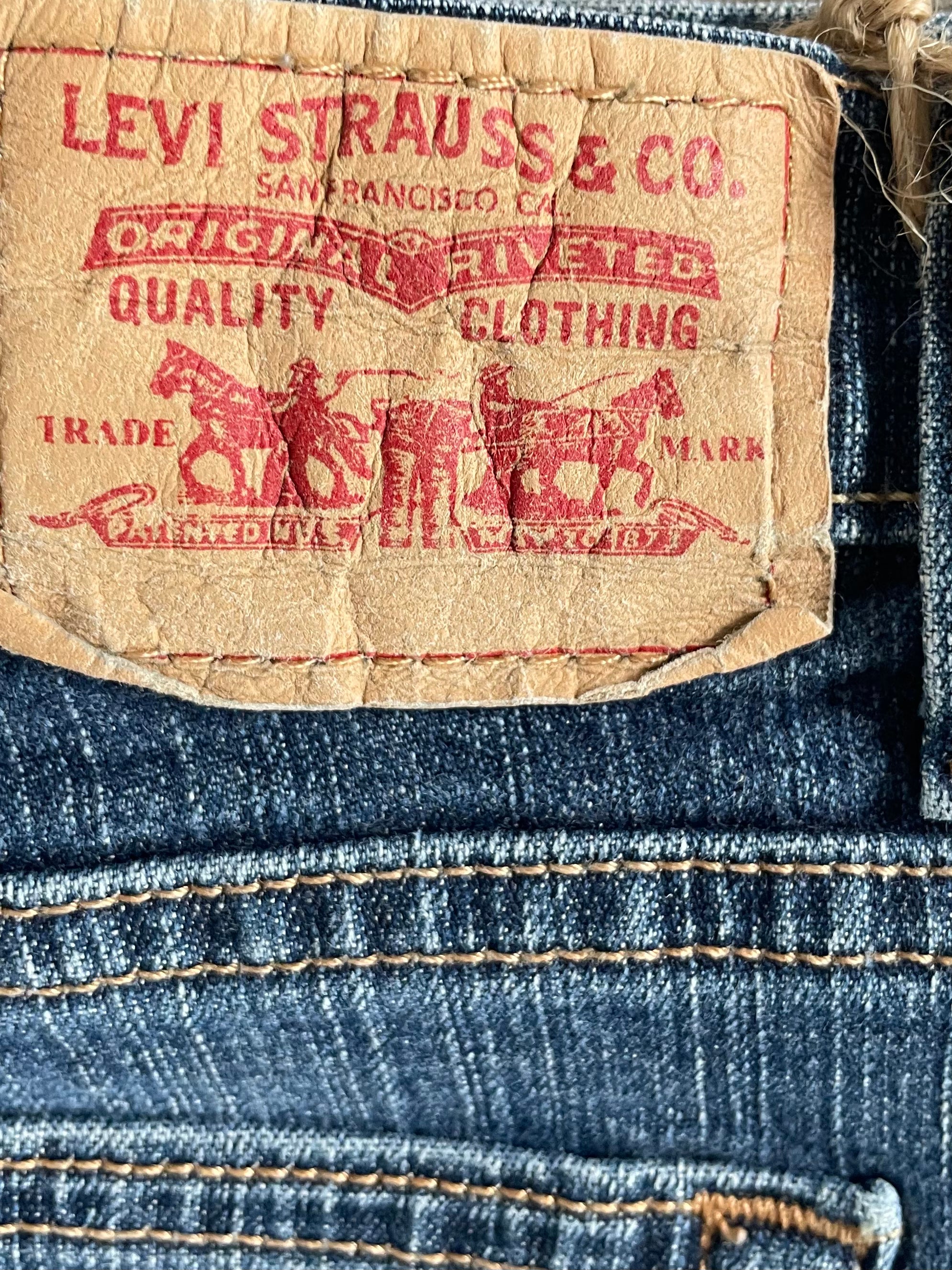 Vintage Levi's 550 Bootcut, Dark Blue, W34, L32