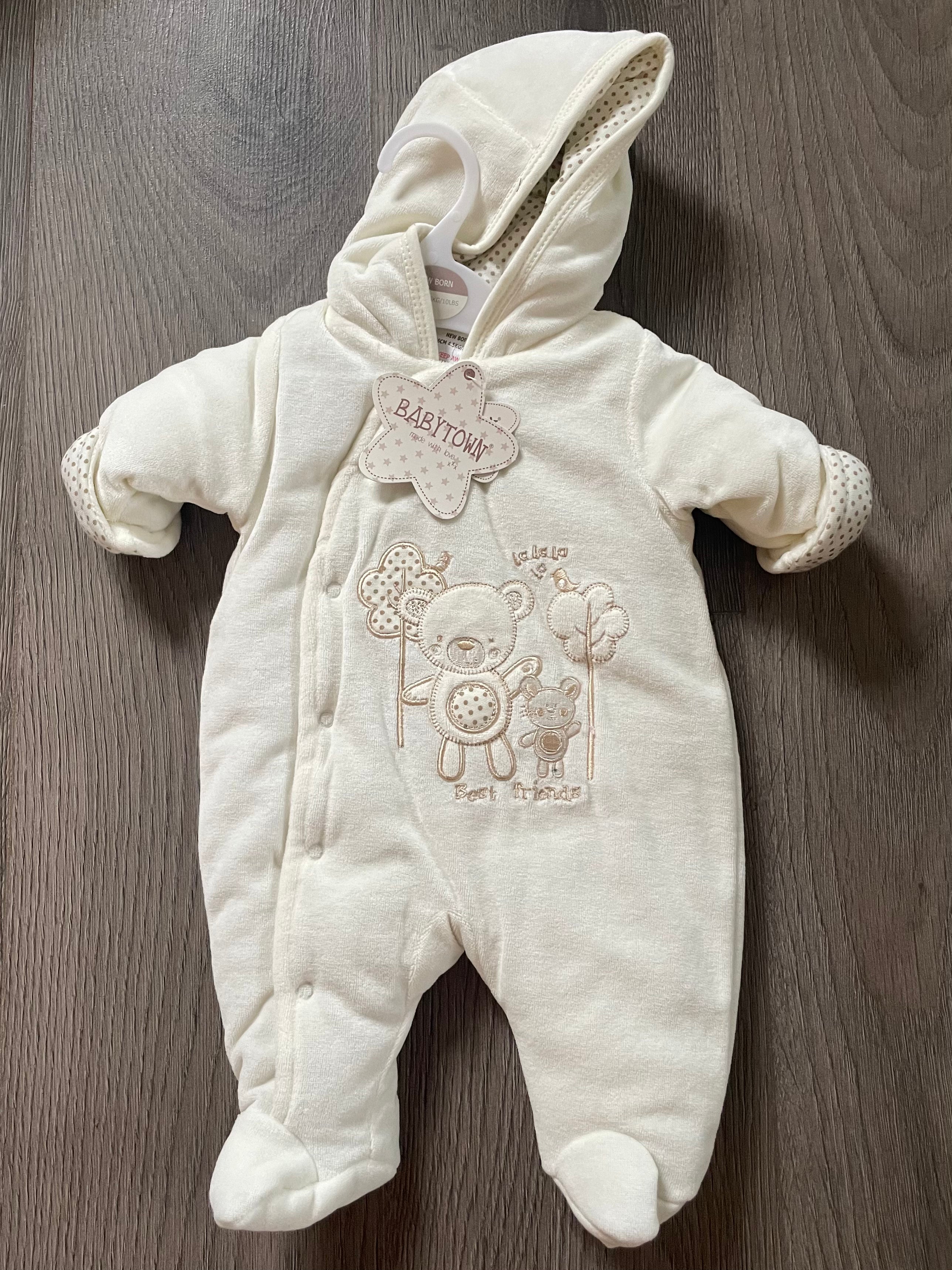 Cream padded teddy sleepsuit (newborn)