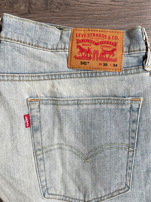 Vintage Levi's 541, Light Blue, Label - W35, L34, Actual Size - W37, L35