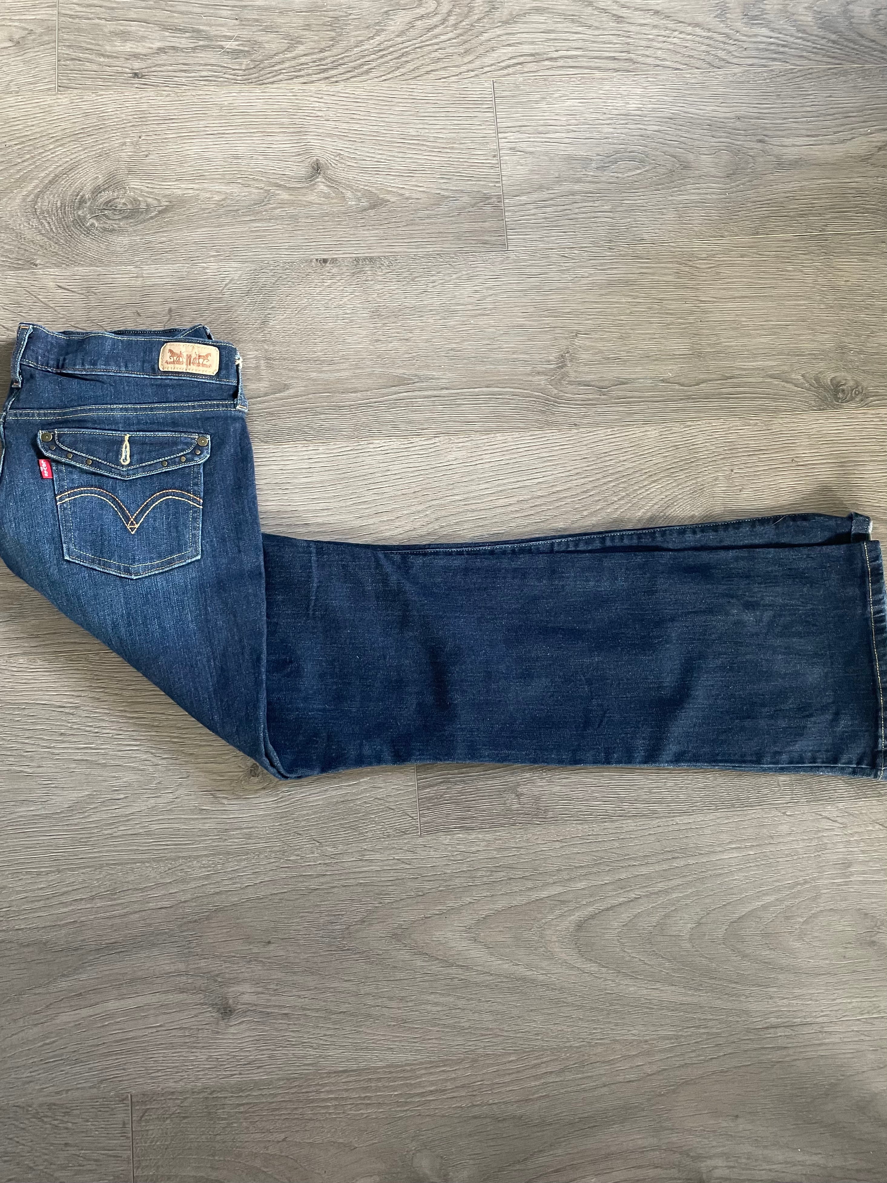 Vintage Levi's 515 Bootcut, Dark Blue, W33 L31