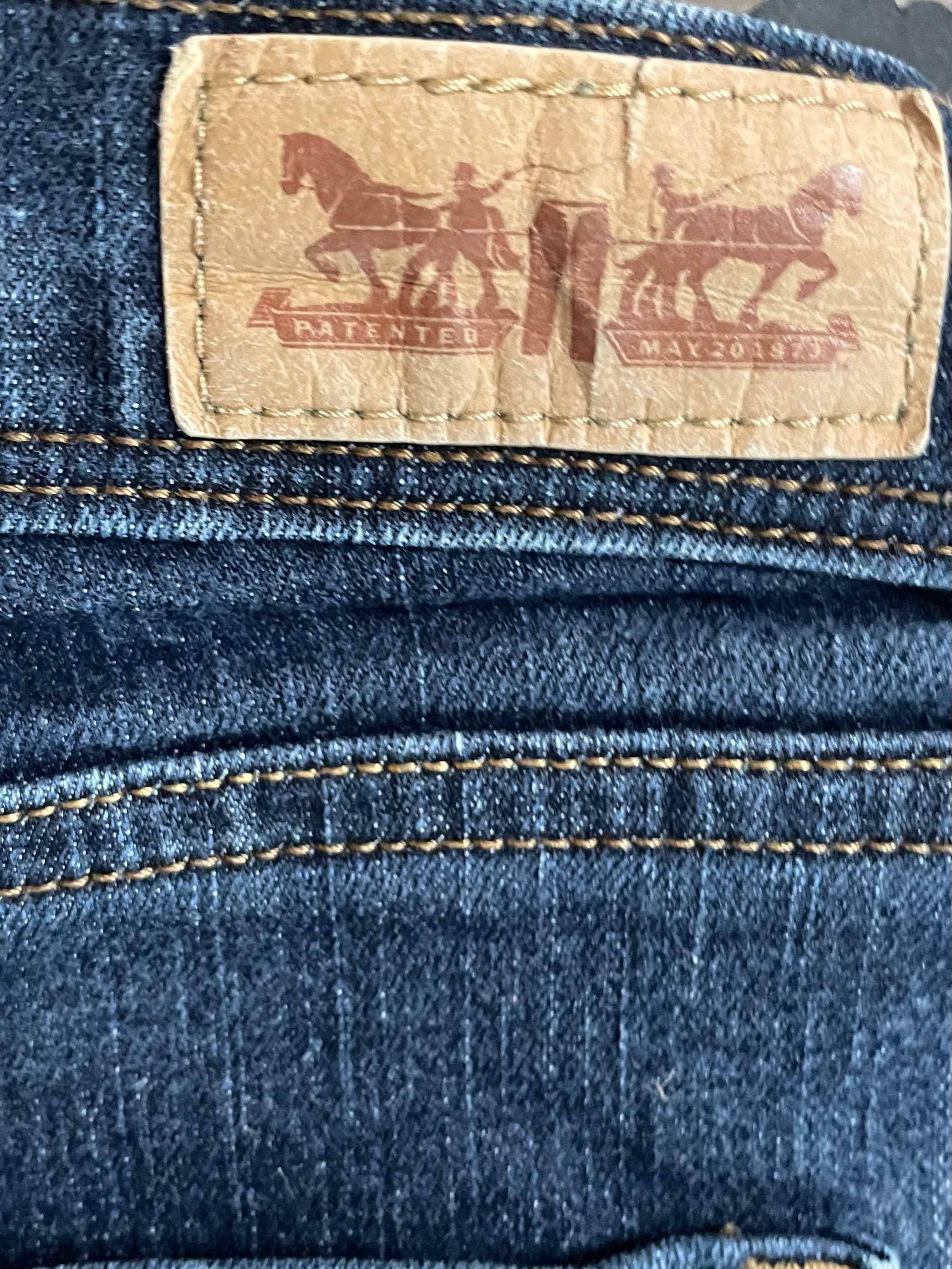 Vintage Levis, Dark Blue, W33, L32