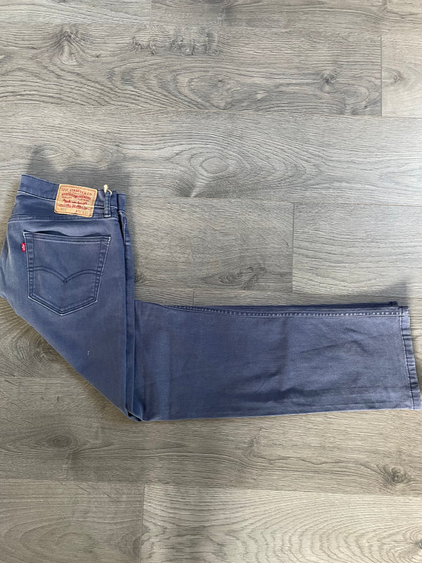 Vintage Levi's 505, Dark Blue, Label - W32, L32, Actual Size - W35, L30