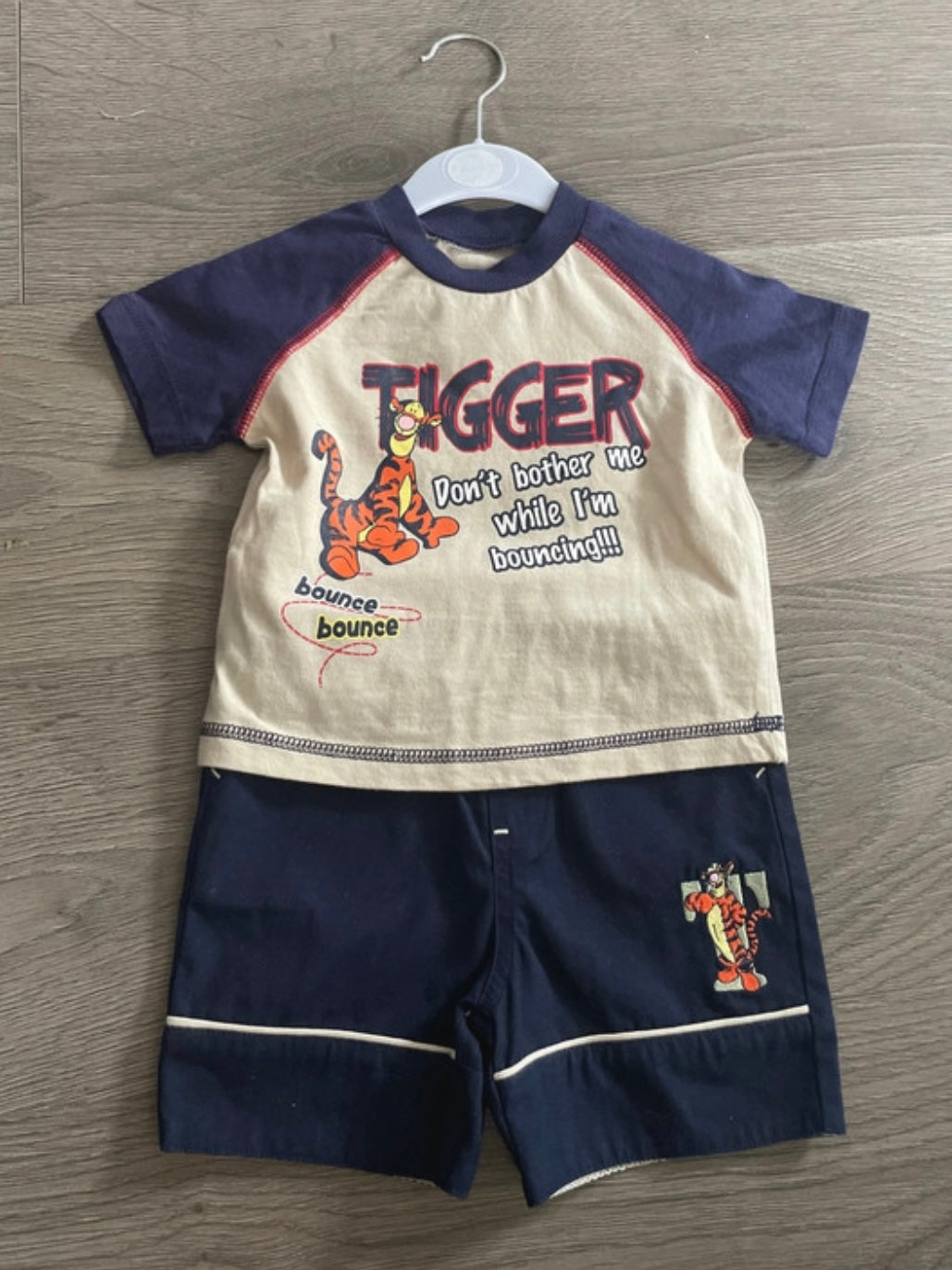 Tigger Shorts Set (6-9mths)