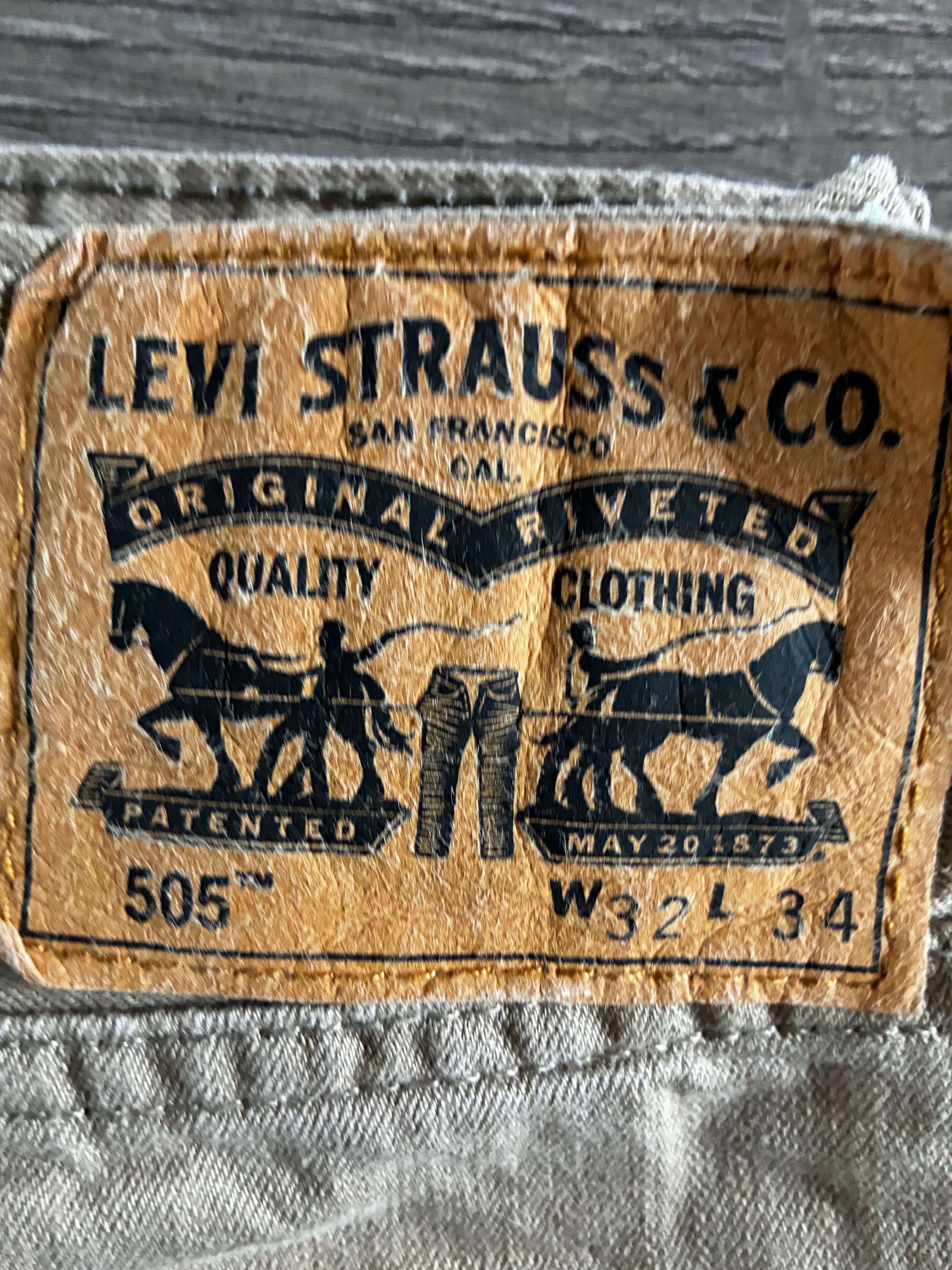 Vintage Levi's 505, Sandy, Label - W32, L34, Actual Size - W33, L33