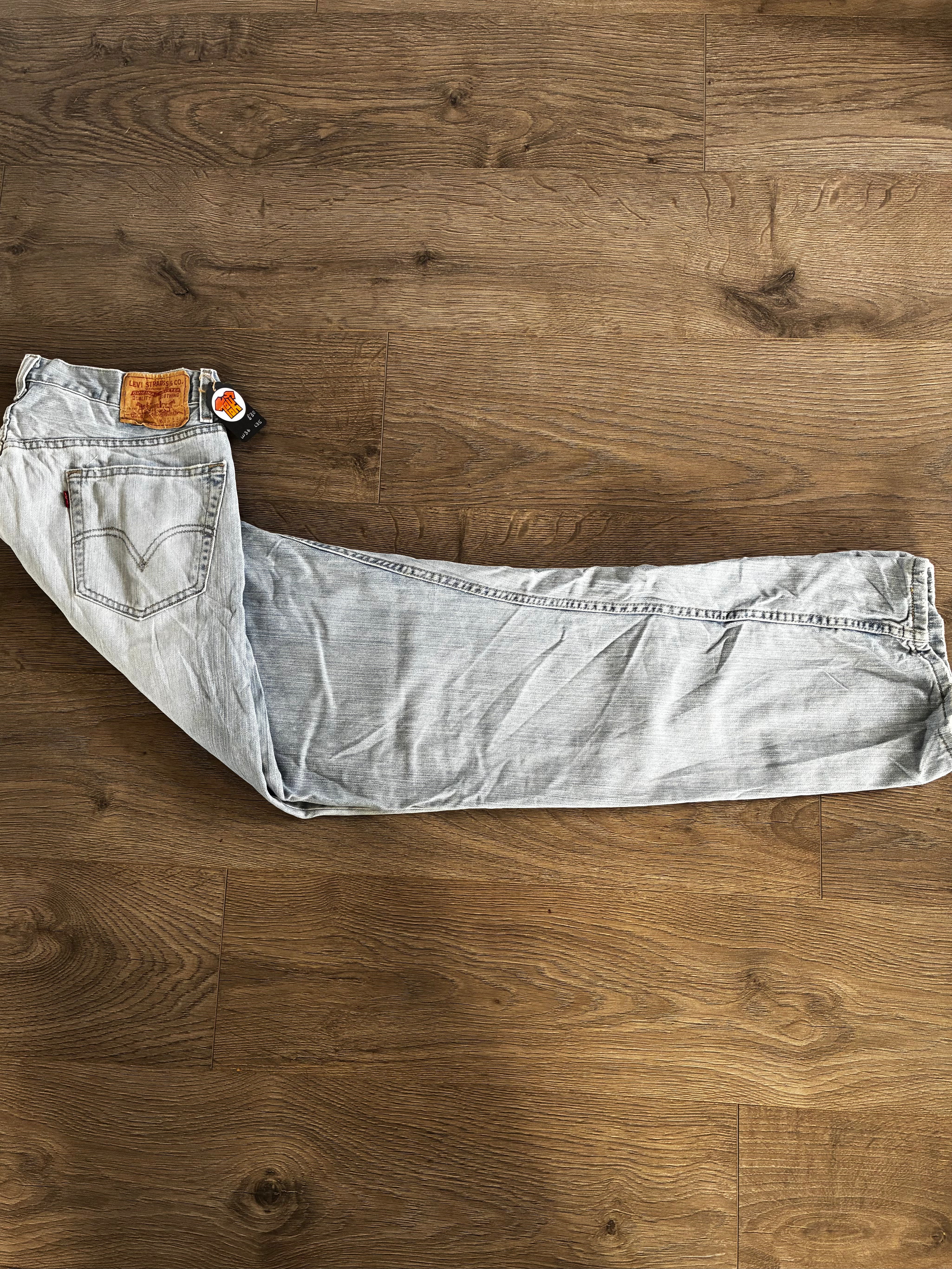 Vintage Levi's 505, Faded, Label - W36, L34, Actual Size - W36, L35