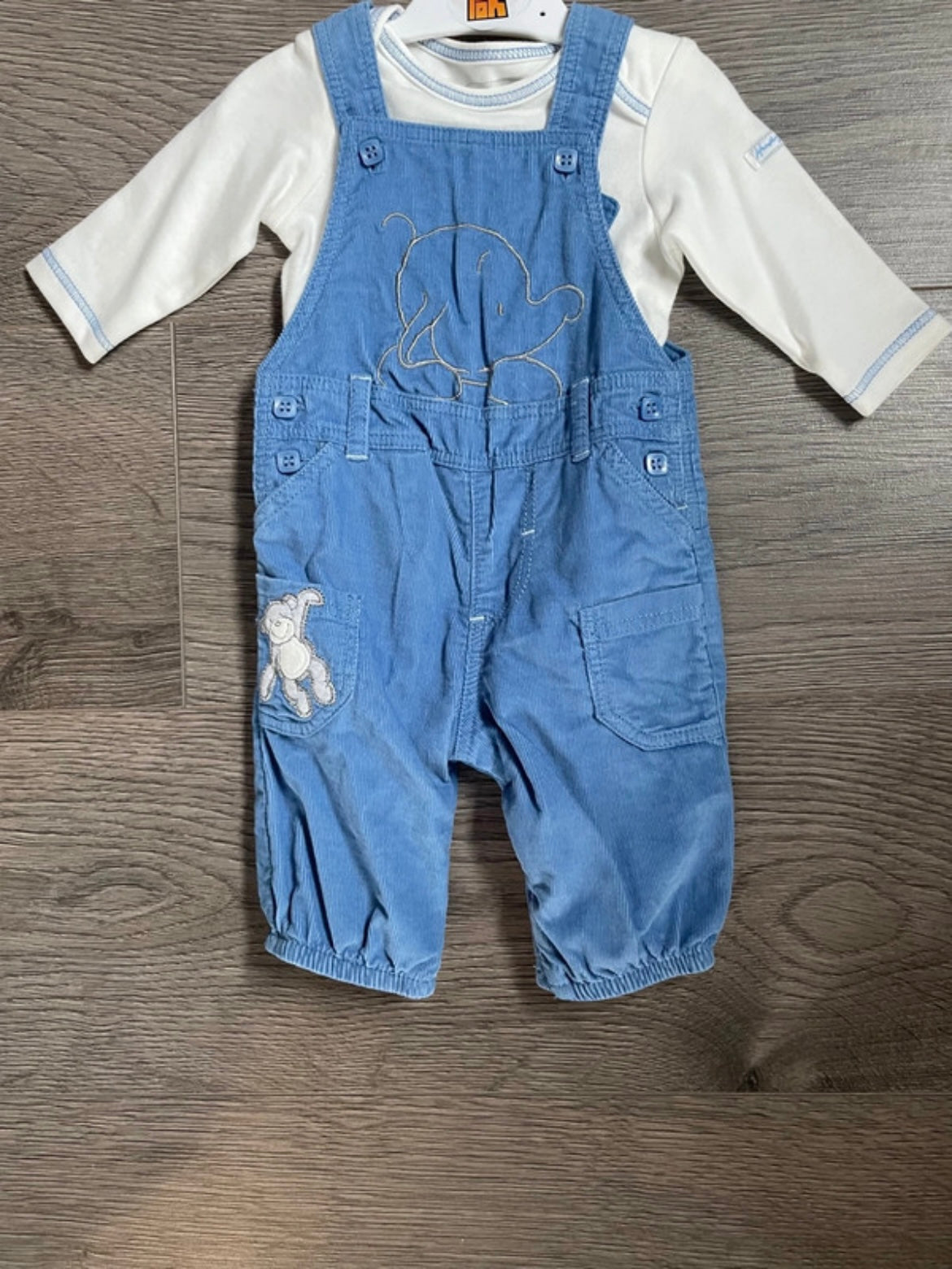 Humphrey’s Corner dungaree set (newborn)