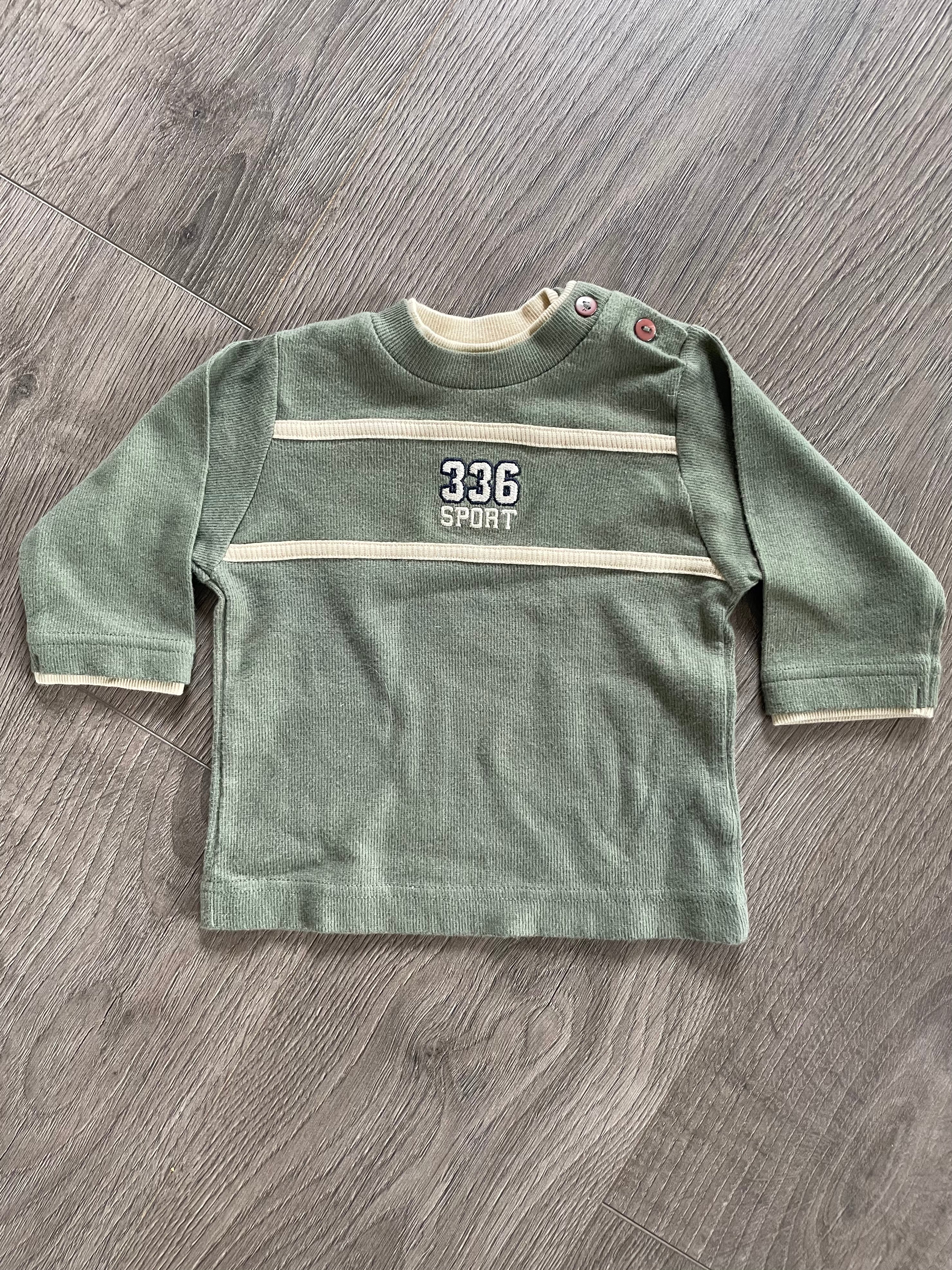 Green long sleeved top (3-6 months)