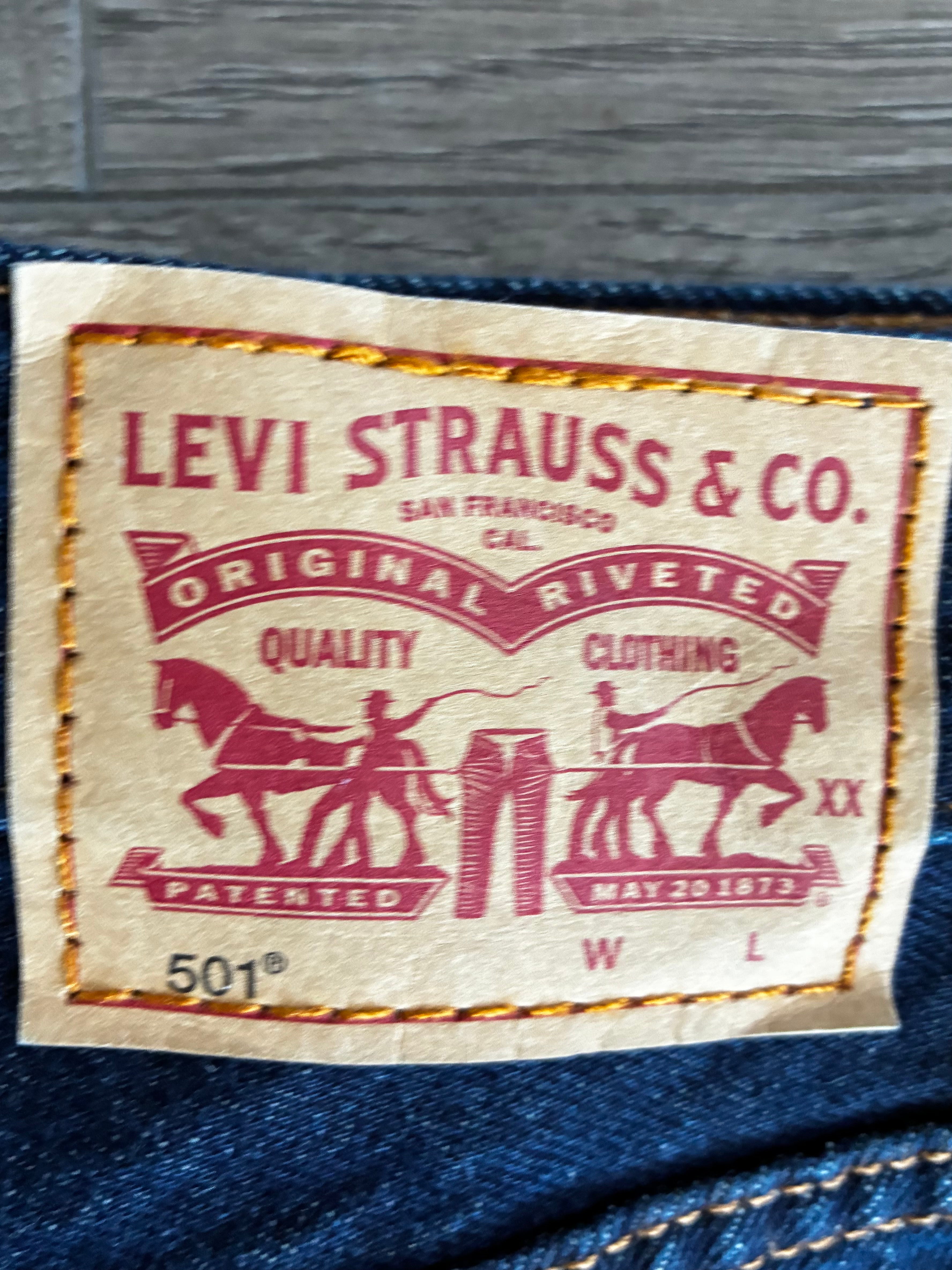 Vintage Levi's 501, Dark Blue, W26, L32